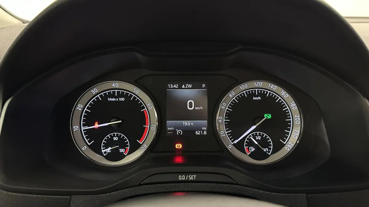 1.5 TSI ACT Style Business PANO TREKHAAK CARPLAY CRUISE NAVI.
