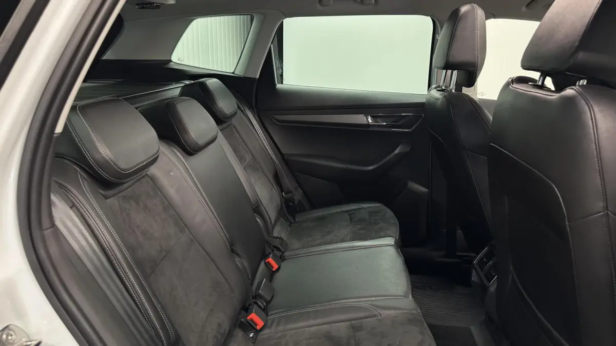 1.5 TSI ACT Style Business PANO TREKHAAK CARPLAY CRUISE NAVI.