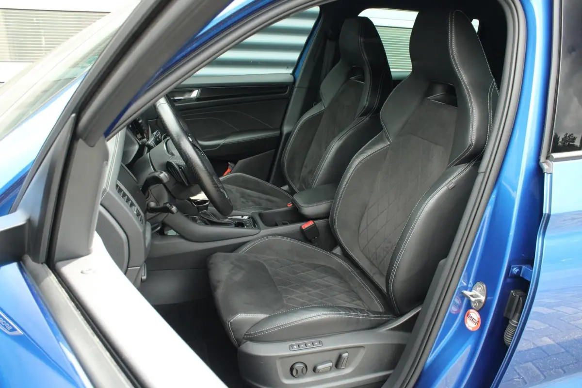 1.5 TSI 150pk DSG Sportline Business | Stoelverwarming | Adaptive Cruise | Bestuurdersstoel Elektrisch | Trekhaak Wegklapbaar | Keyless