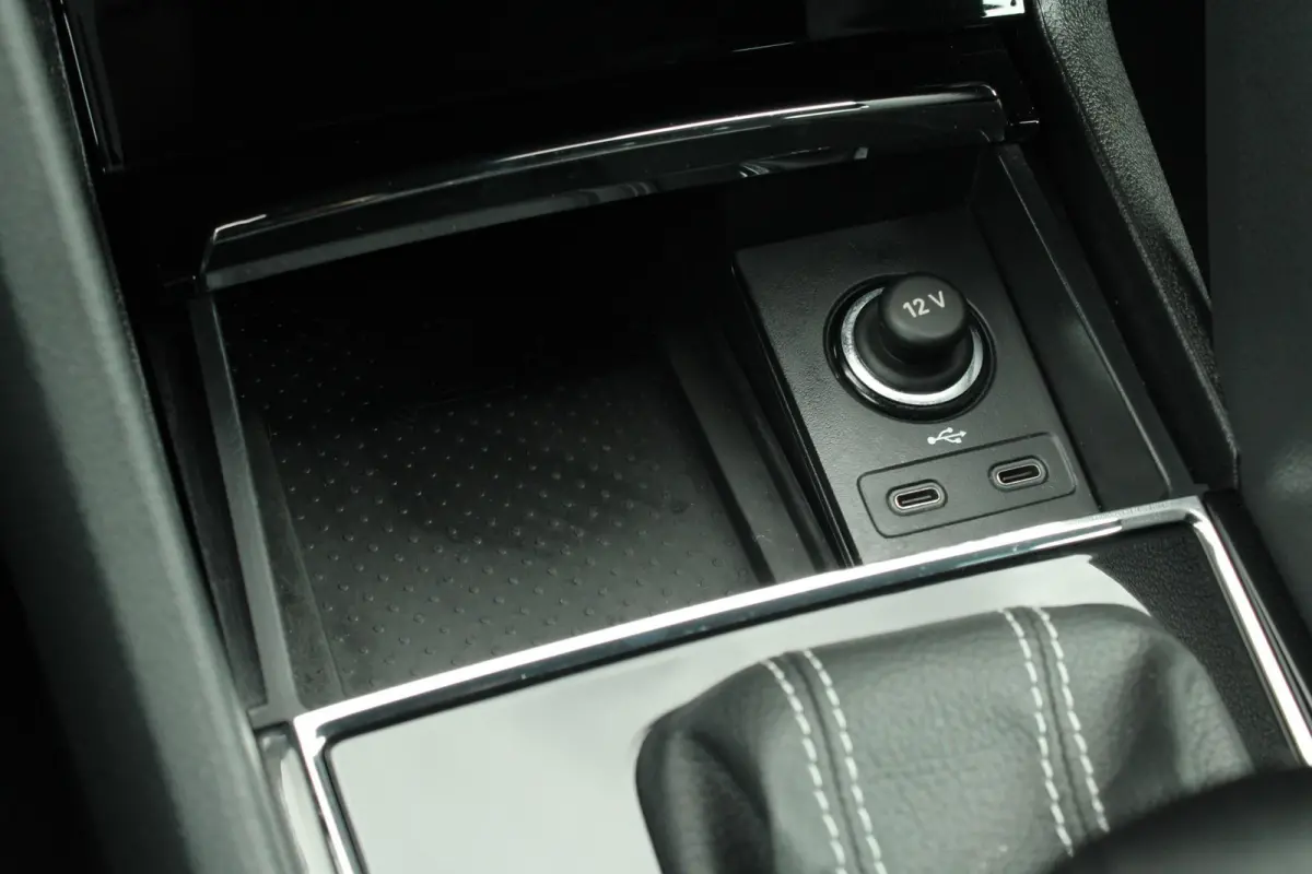 1.5 TSI 150pk DSG Sportline Business | Stoelverwarming | Adaptive Cruise | Bestuurdersstoel Elektrisch | Trekhaak Wegklapbaar | Keyless