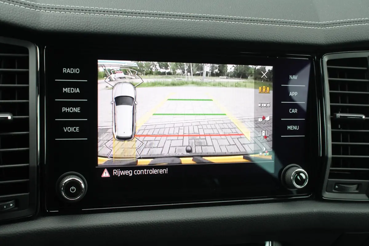 1.5 TSI 150pk DSG Sportline Business | Stoelverwarming | Adaptive Cruise | Bestuurdersstoel Elektrisch | Trekhaak Wegklapbaar | Keyless
