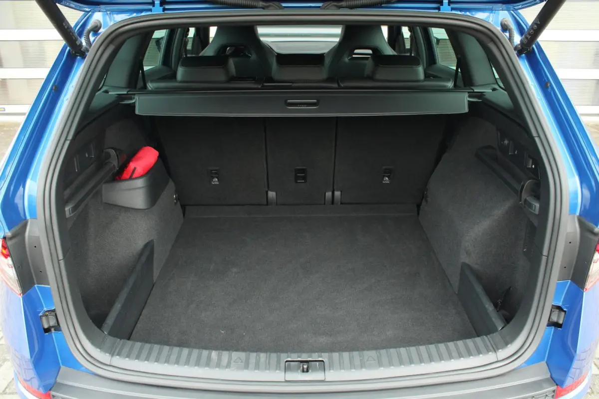 1.5 TSI 150pk DSG Sportline Business | Stoelverwarming | Adaptive Cruise | Bestuurdersstoel Elektrisch | Trekhaak Wegklapbaar | Keyless