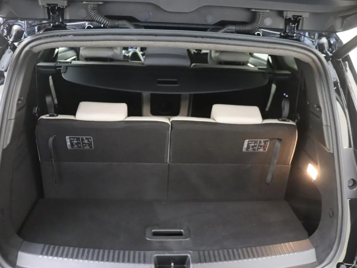 E-Tech full hybrid 200 PK iconic 7p. | Pack Advanced Drive Assist | Pack Harman Kardon premium sound | Apple Carplay/Android  | cruise control adaptief | dodehoekdetectie met correctie | ele