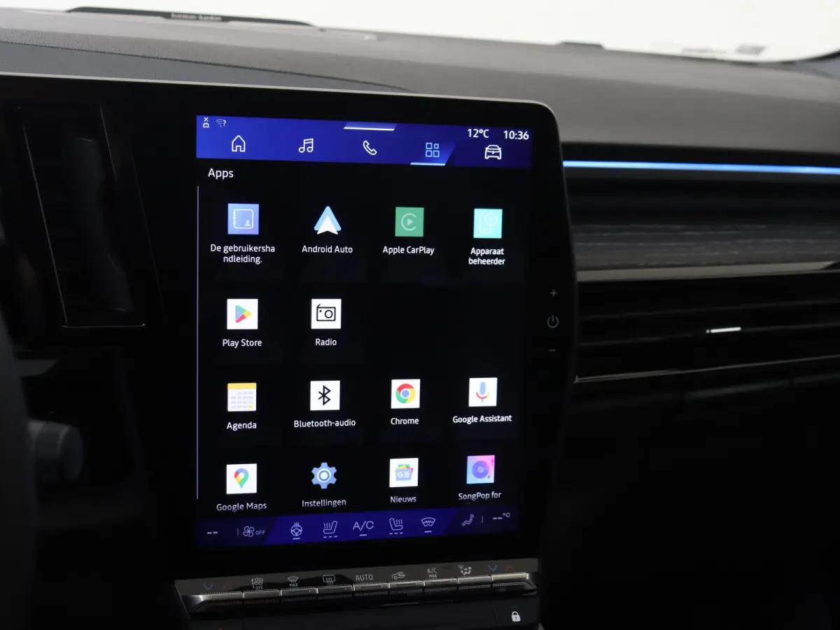 E-Tech full hybrid 200 PK iconic 7p. | Pack Advanced Drive Assist | Pack Harman Kardon premium sound | Apple Carplay/Android  | cruise control adaptief | dodehoekdetectie met correctie | ele