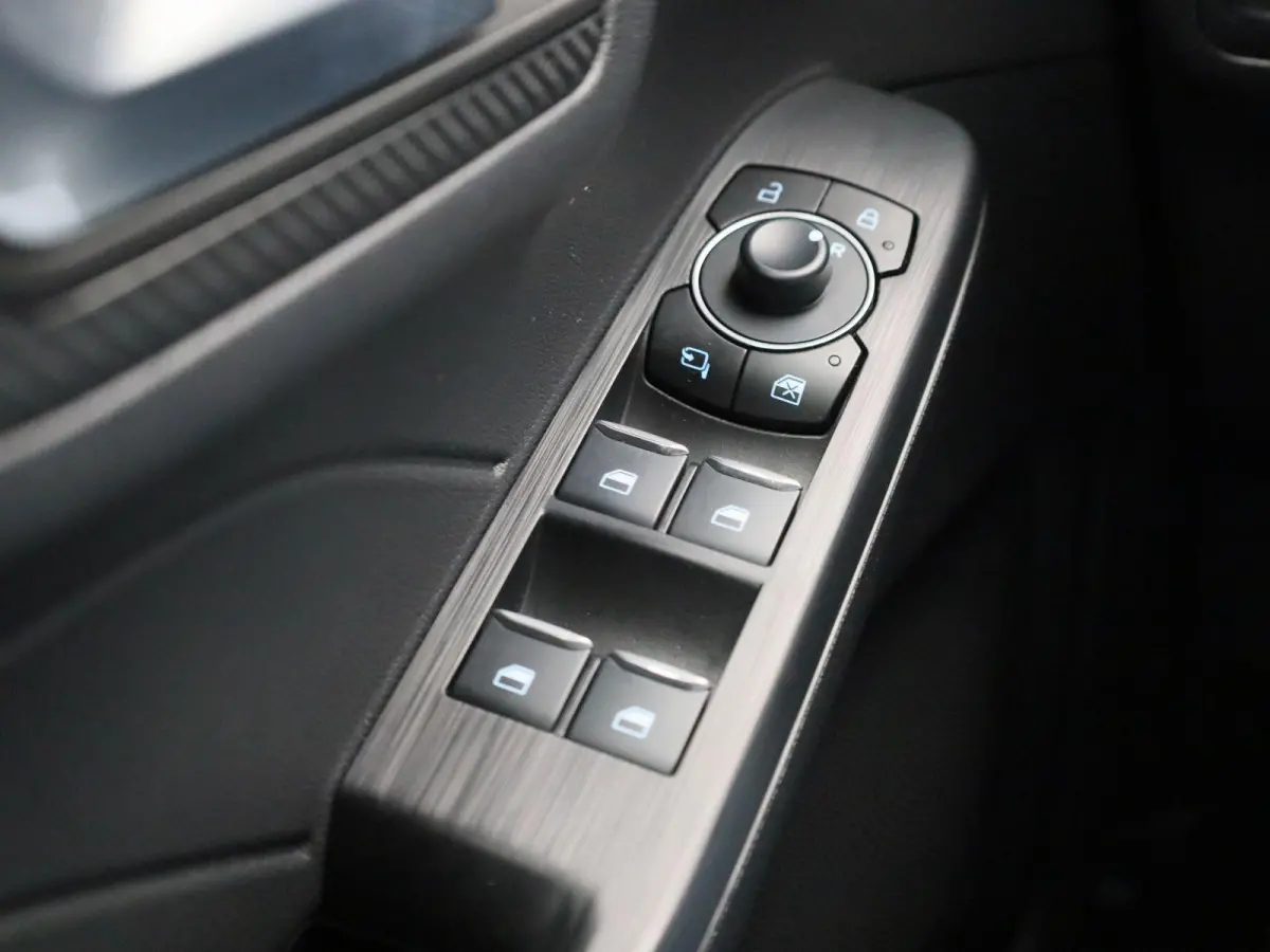 2.5 PHEV ST-Line | PANORAMADAK | HEAD UP DISPLAY  | CAMERA | STOELVERWARMING | STUURVERWARMING | CRUISE CONRTOL | NAVIGATIE |
