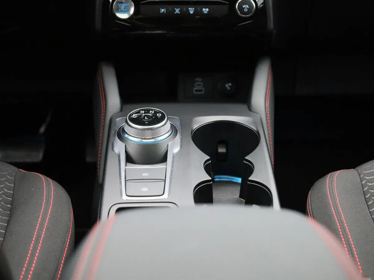 2.5 PHEV ST-Line | PANORAMADAK | HEAD UP DISPLAY  | CAMERA | STOELVERWARMING | STUURVERWARMING | CRUISE CONRTOL | NAVIGATIE |