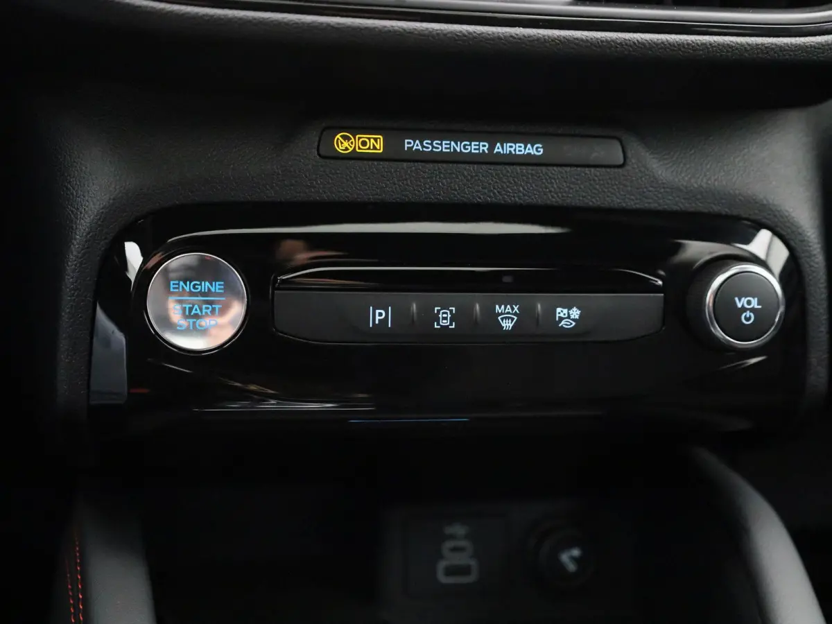 2.5 PHEV ST-Line | PANORAMADAK | HEAD UP DISPLAY  | CAMERA | STOELVERWARMING | STUURVERWARMING | CRUISE CONRTOL | NAVIGATIE |