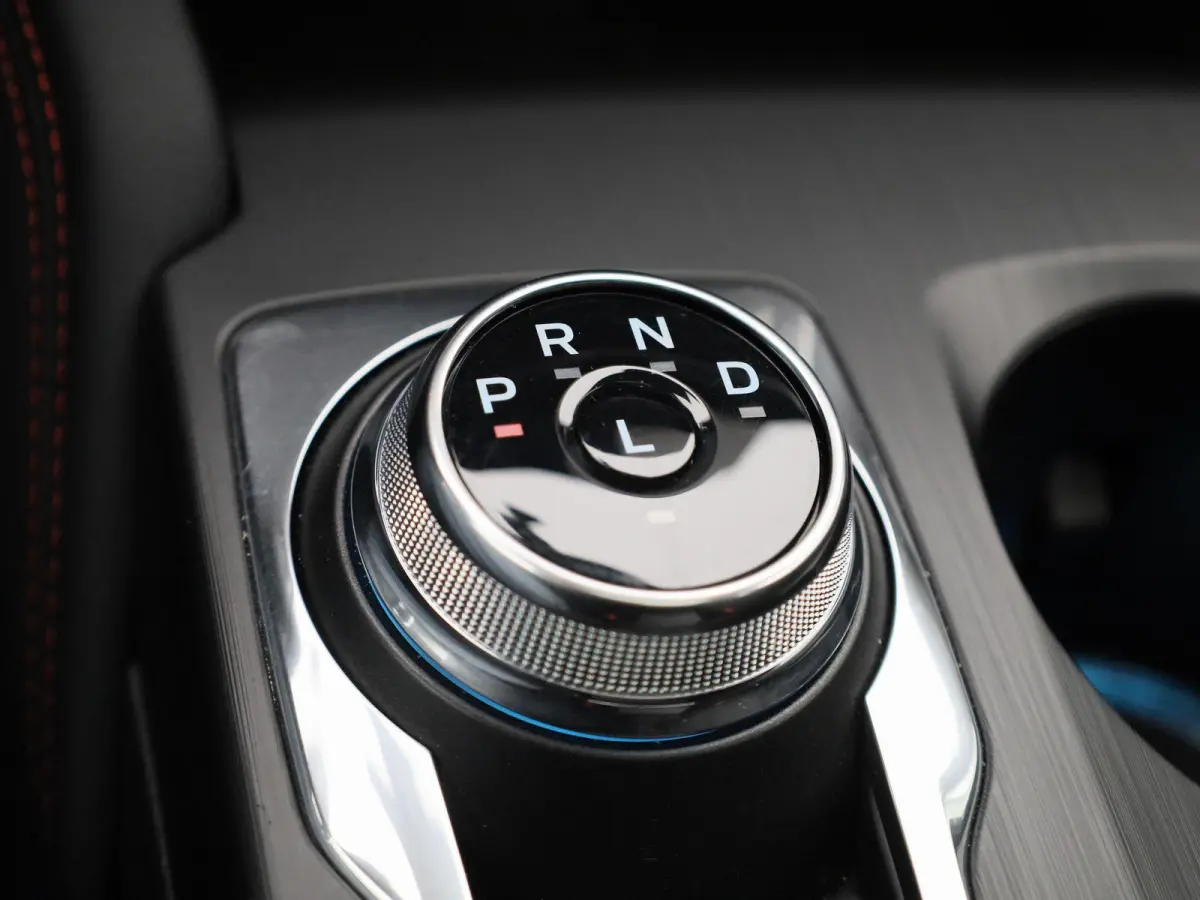 2.5 PHEV ST-Line | PANORAMADAK | HEAD UP DISPLAY  | CAMERA | STOELVERWARMING | STUURVERWARMING | CRUISE CONRTOL | NAVIGATIE |