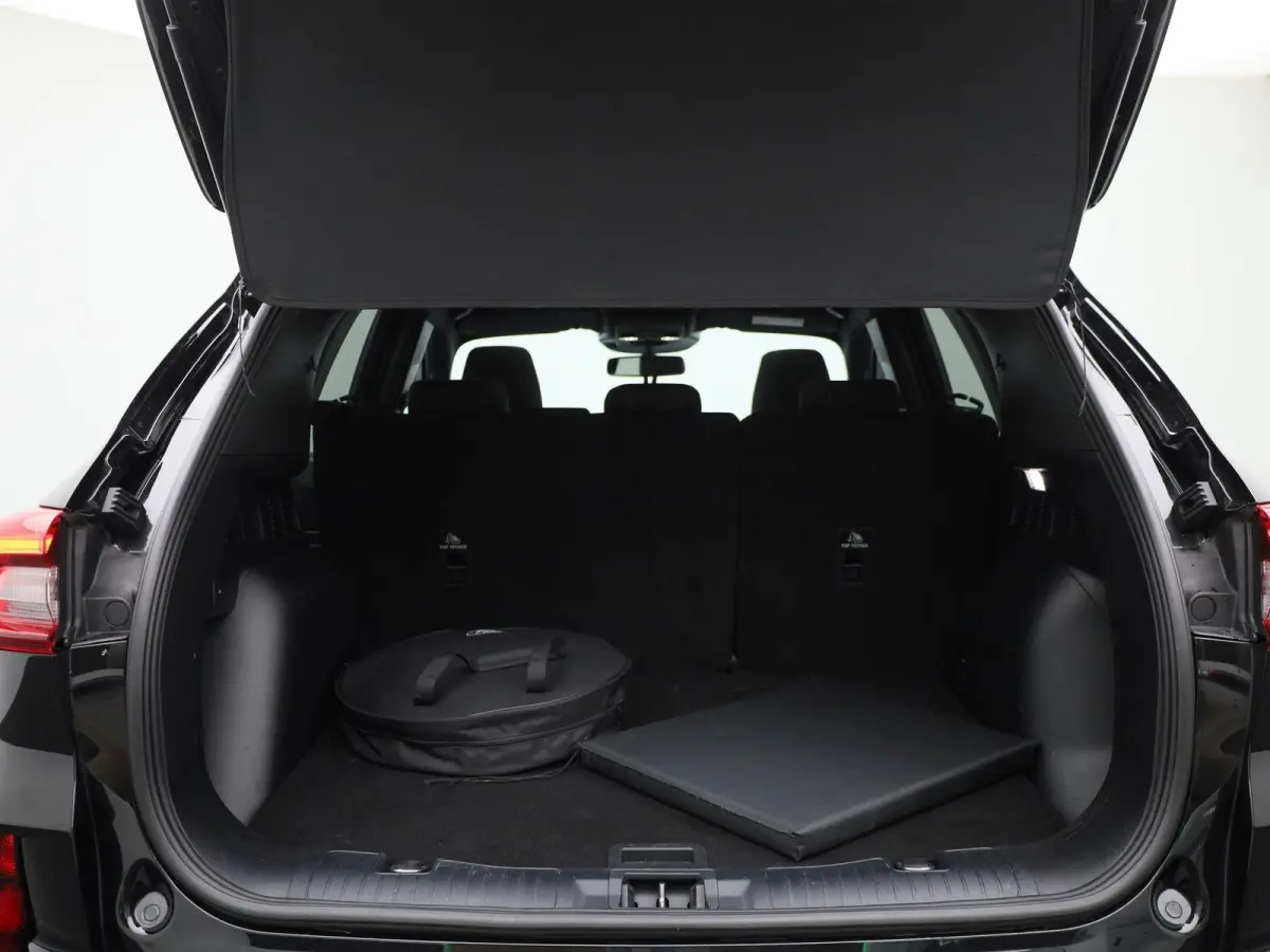 2.5 PHEV ST-Line | PANORAMADAK | HEAD UP DISPLAY  | CAMERA | STOELVERWARMING | STUURVERWARMING | CRUISE CONRTOL | NAVIGATIE |