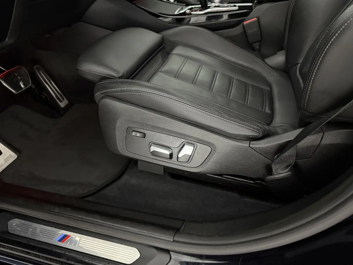 xDrive30e High Executive M-Sport | Pano | Virtual | H/K | 360° | HuD | Memory | Sfeer | Carplay | Cruise | NAP