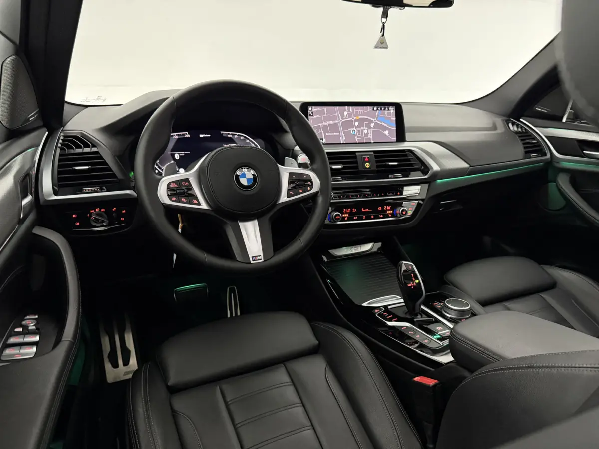xDrive30e High Executive M-Sport | Pano | Virtual | H/K | 360° | HuD | Memory | Sfeer | Carplay | Cruise | NAP