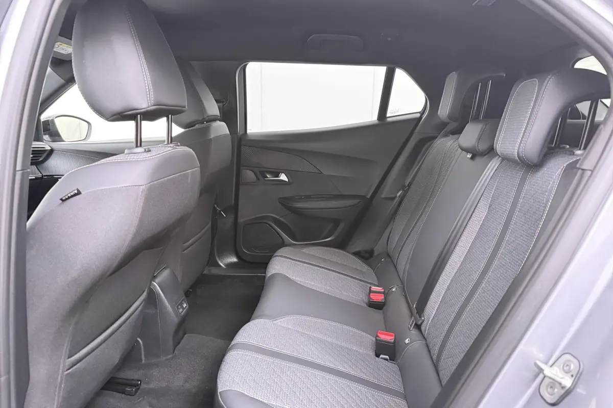 1.2 Aut. Hybrid Allure Half-Leder Carplay DAB 17' LMV