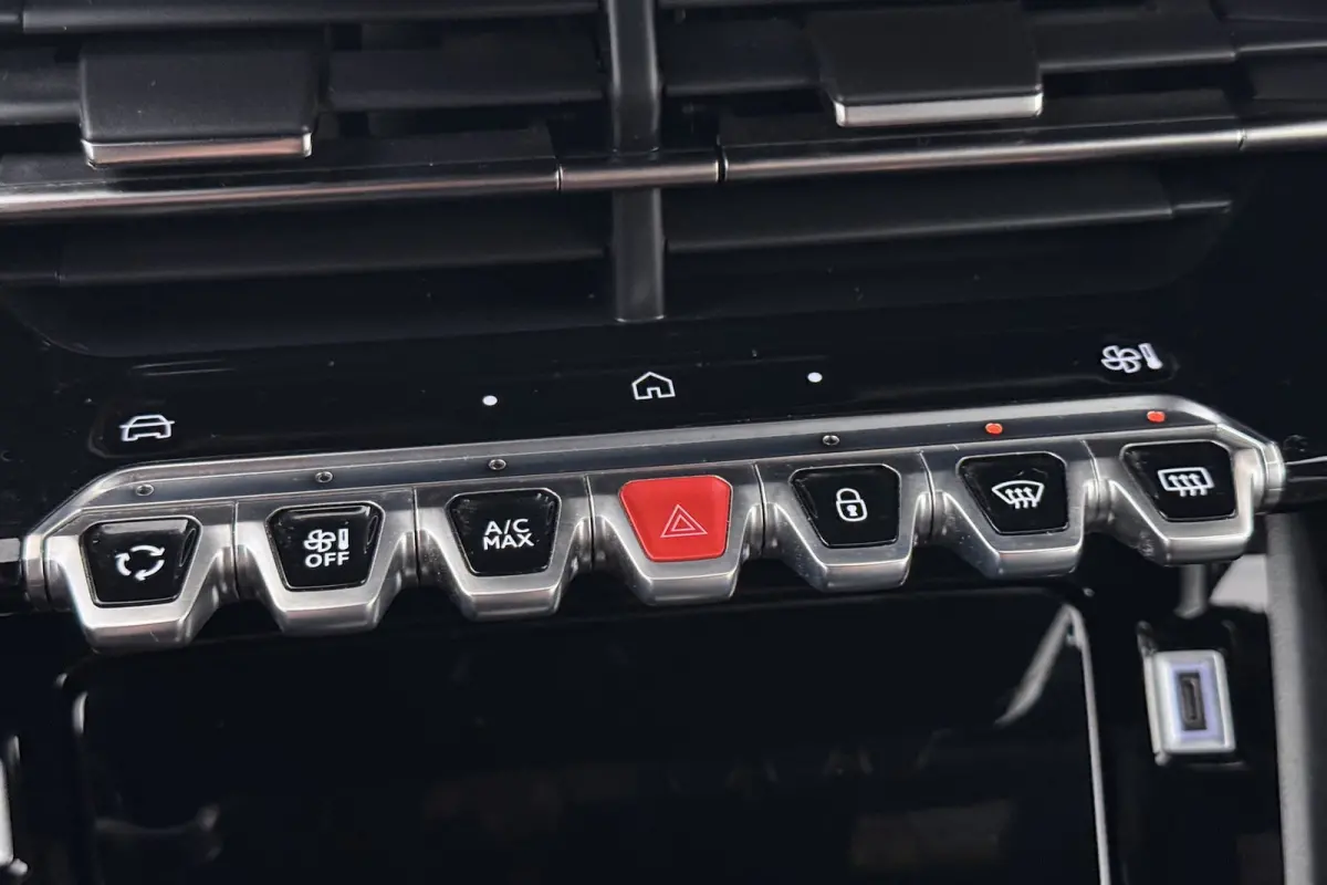 1.2 Aut. Hybrid Allure Half-Leder Carplay DAB 17' LMV