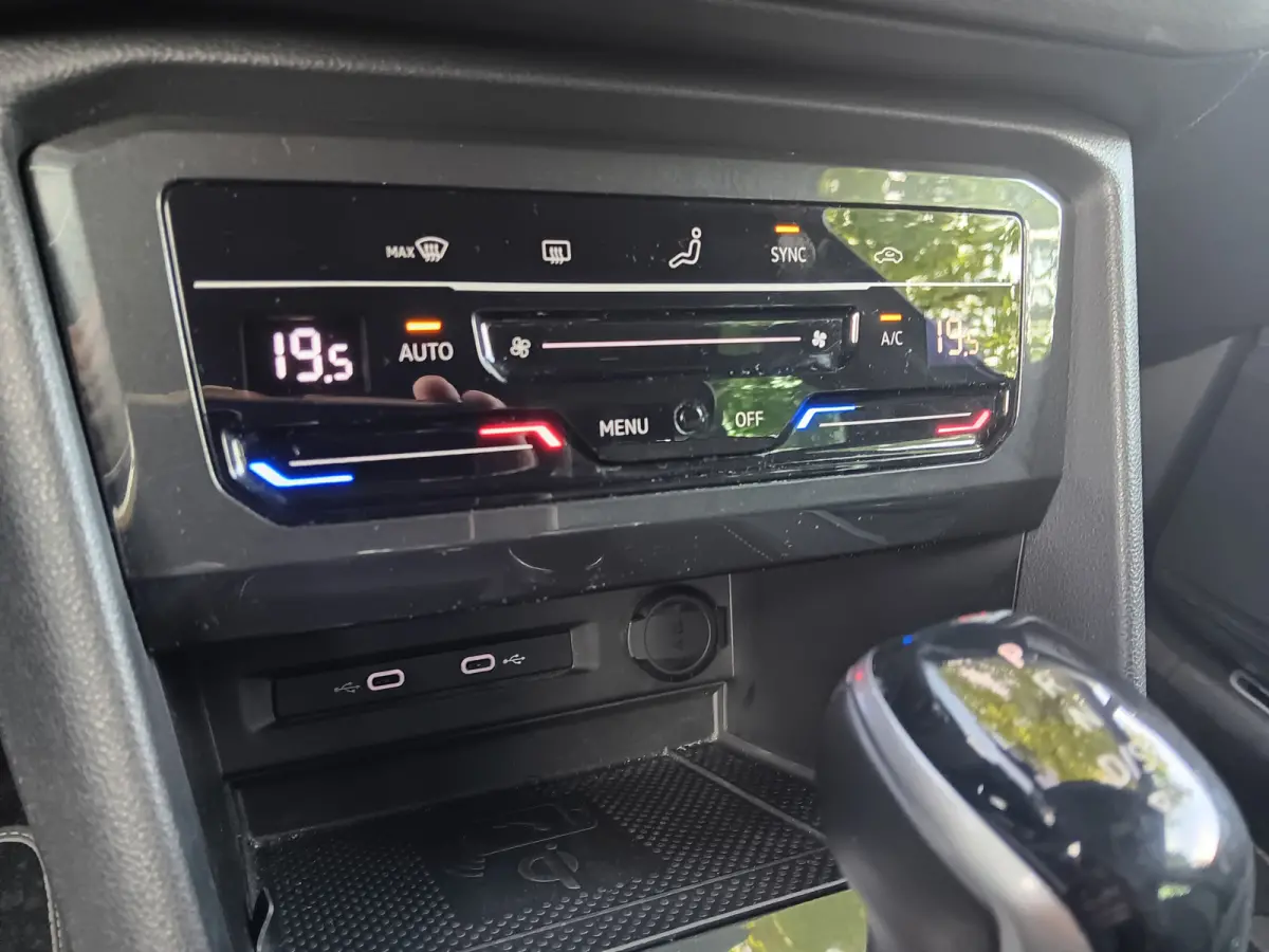 1.5 TSI R-Line 3x Business+|PANO|TREKH|ADAPTIVE|CARPLAY|1ste Eig|Dealeronderh.