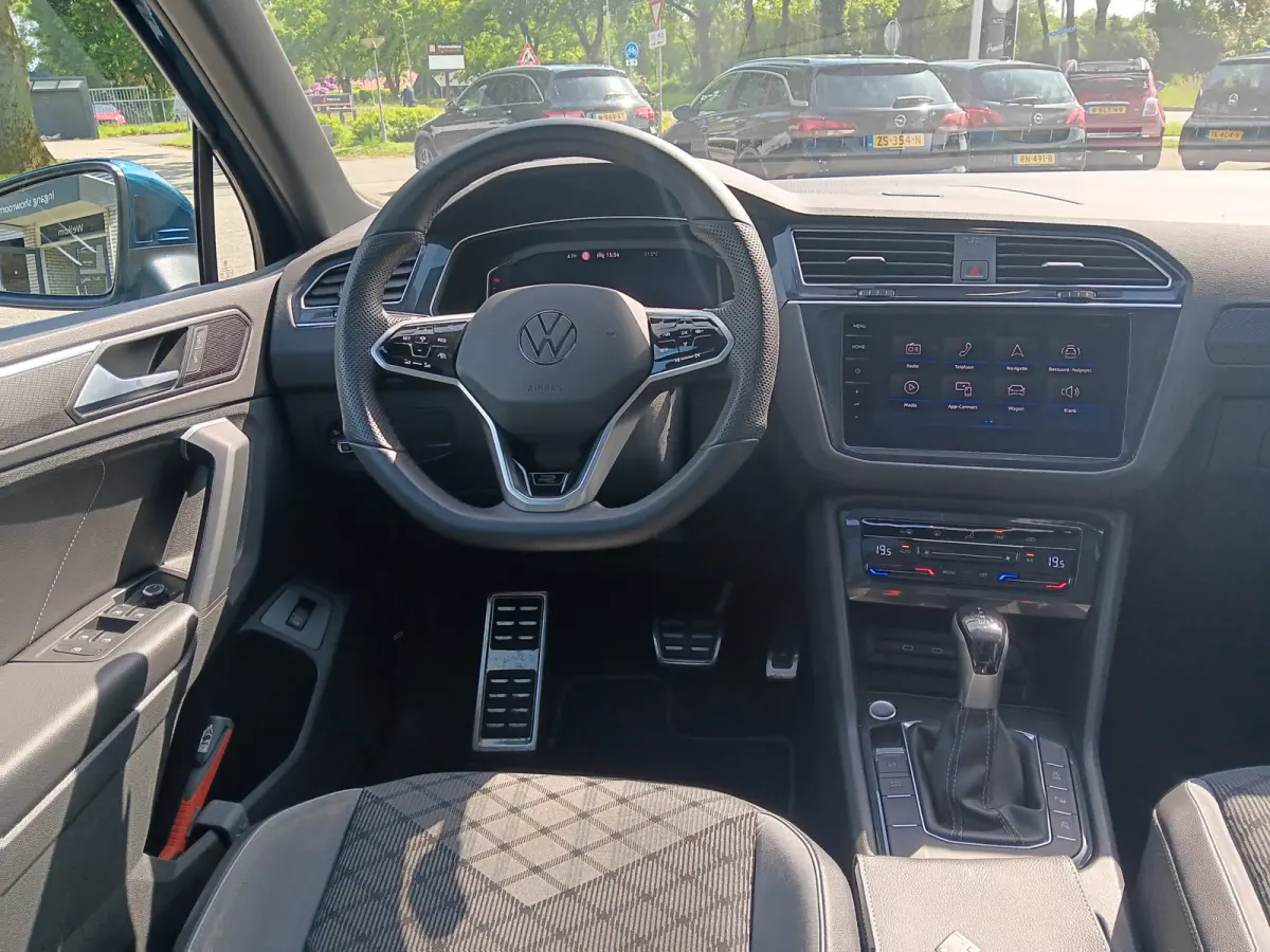 1.5 TSI R-Line 3x Business+|PANO|TREKH|ADAPTIVE|CARPLAY|1ste Eig|Dealeronderh.