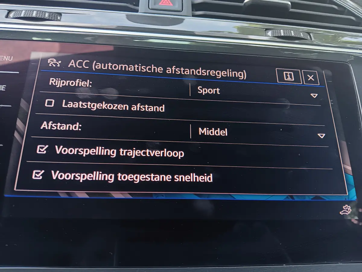 1.5 TSI R-Line 3x Business+|PANO|TREKH|ADAPTIVE|CARPLAY|1ste Eig|Dealeronderh.