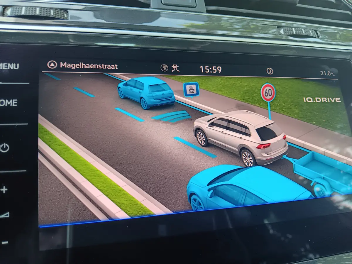 1.5 TSI R-Line 3x Business+|PANO|TREKH|ADAPTIVE|CARPLAY|1ste Eig|Dealeronderh.
