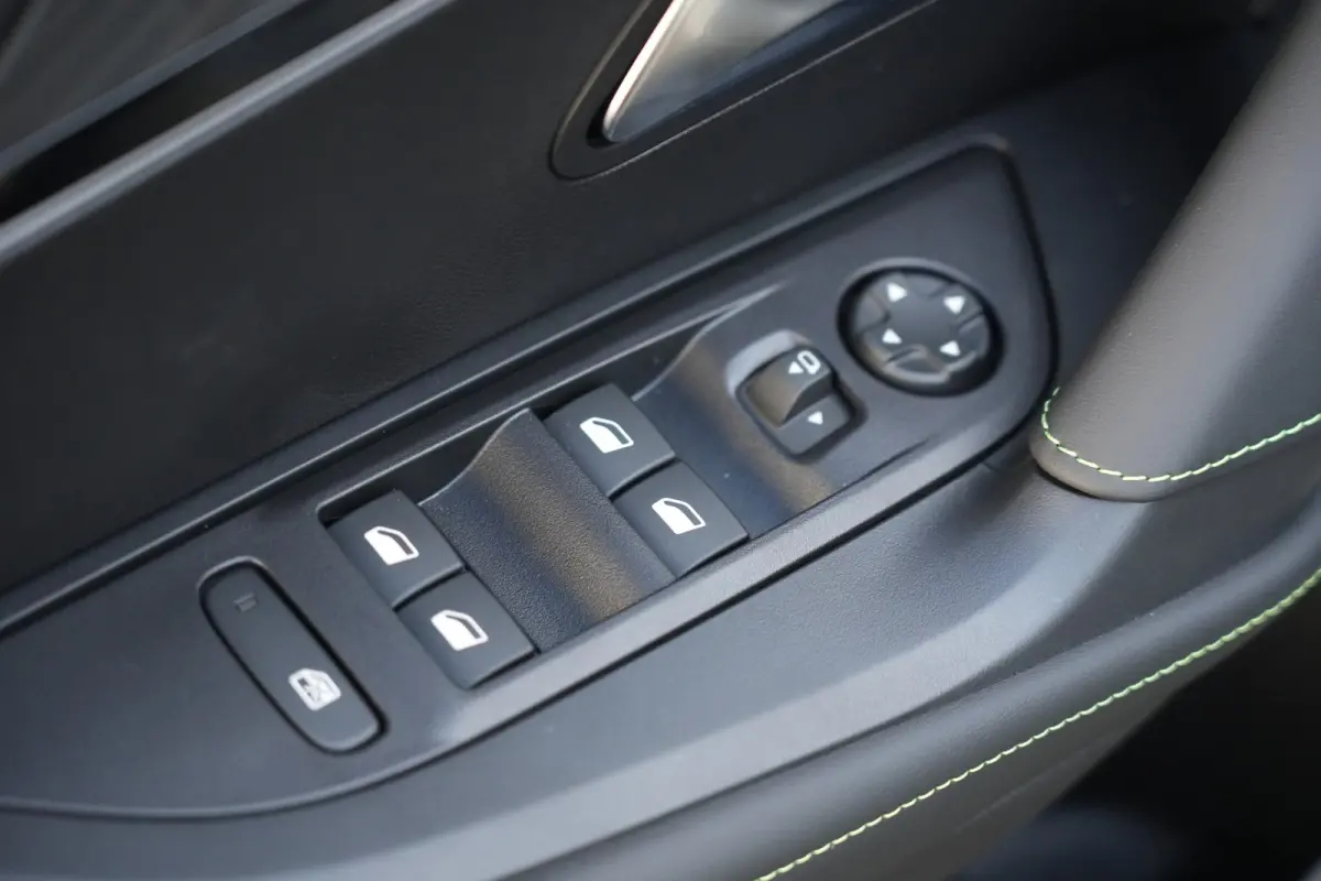 1.2 Hybrid 145 GT 145pk AppleCarPlay/3D-Cockpit/360Camera
