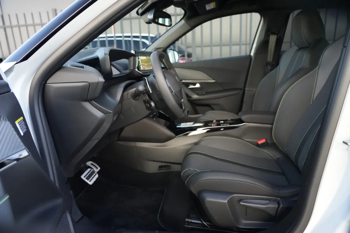 1.2 Hybrid 145 GT 145pk AppleCarPlay/3D-Cockpit/360Camera