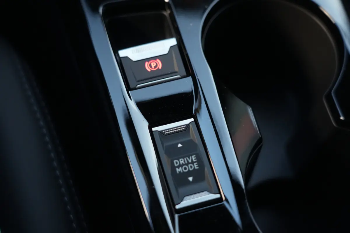 1.2 Hybrid 145 GT 145pk AppleCarPlay/3D-Cockpit/360Camera