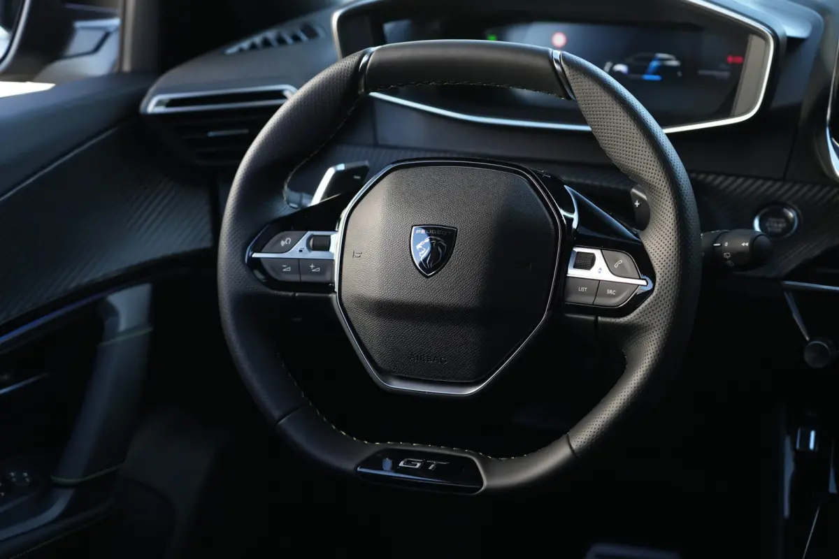 1.2 Hybrid 145 GT 145pk AppleCarPlay/3D-Cockpit/360Camera