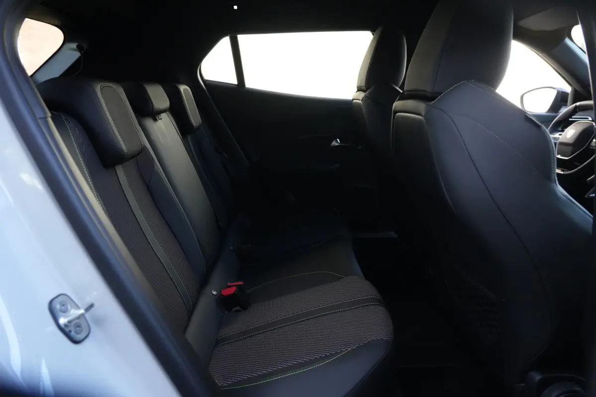 1.2 Hybrid 145 GT 145pk AppleCarPlay/3D-Cockpit/360Camera