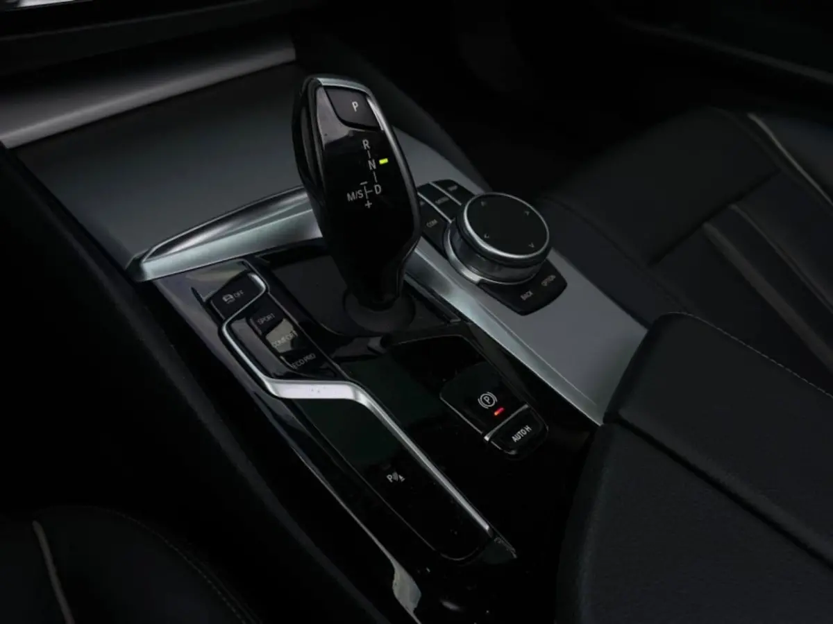 520i High Executive| Pano | Leder | Cruise