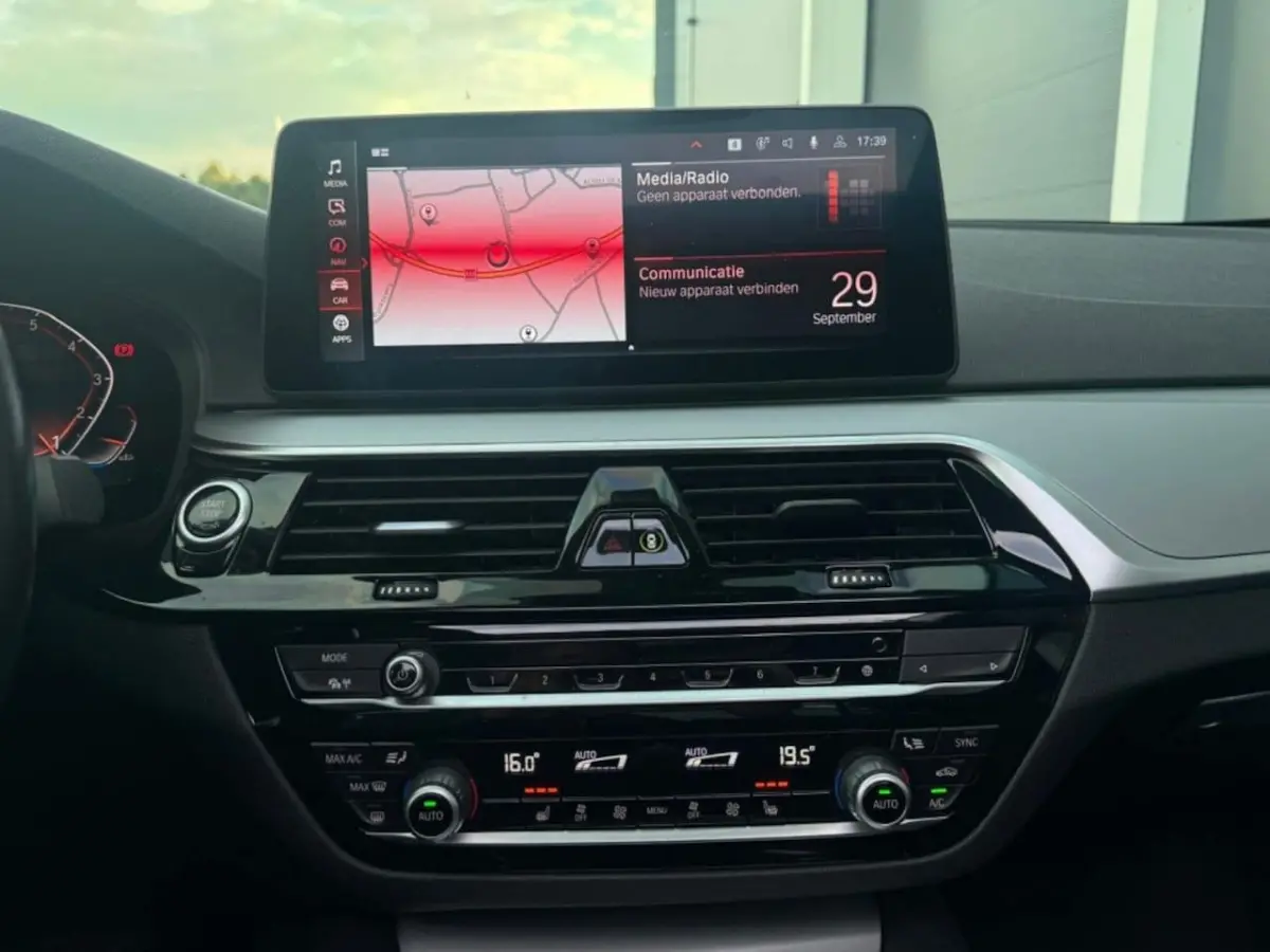 520i High Executive| Pano | Leder | Cruise