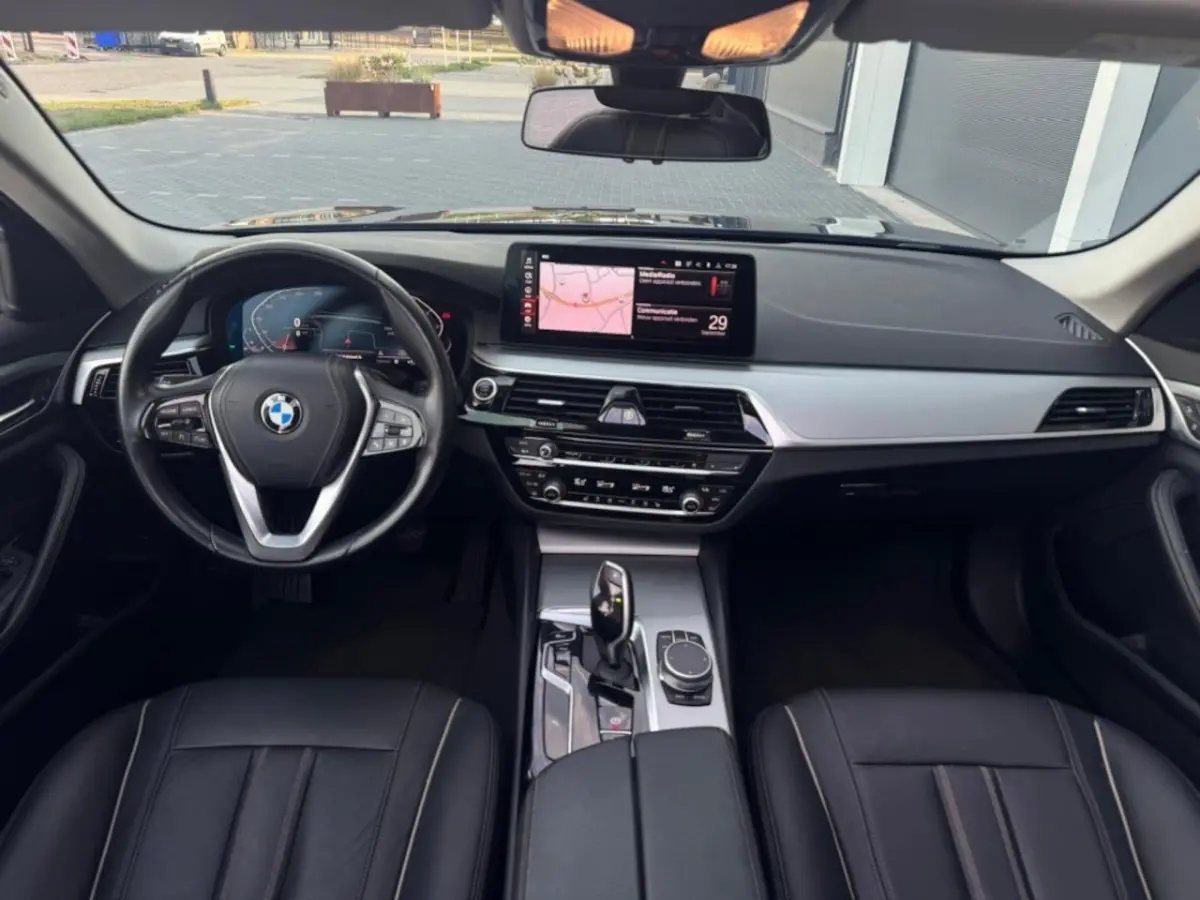 520i High Executive| Pano | Leder | Cruise