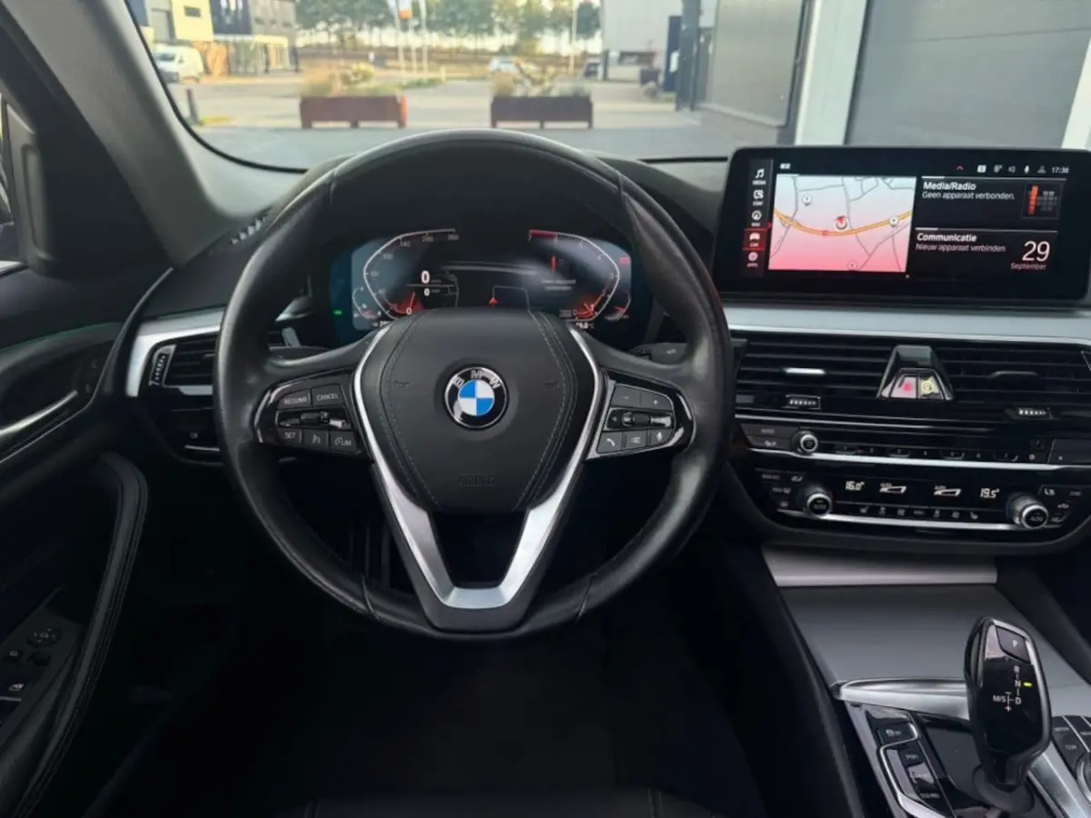 520i High Executive| Pano | Leder | Cruise