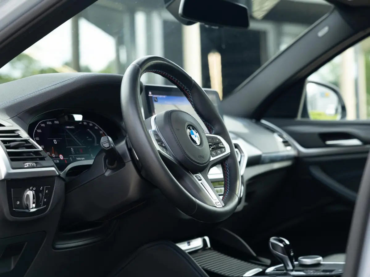 M40i High Exec|Pano|Headup|Kuipstoelen