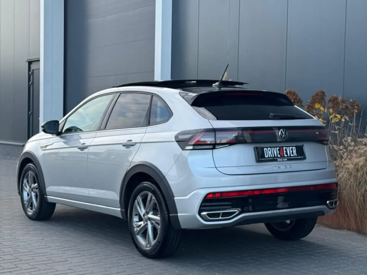1.0 TSI 3x R-Line | Pano | Digital Dash | ACC