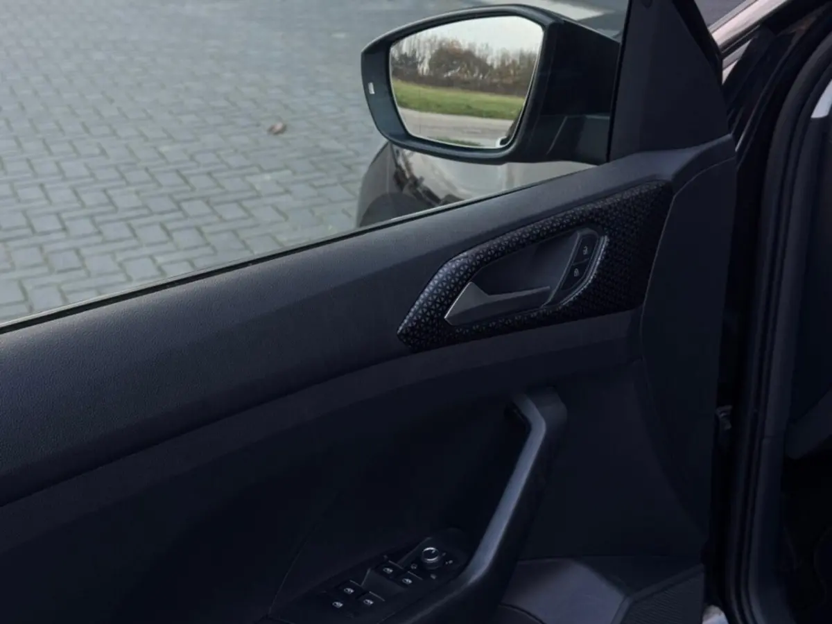 1.0 TSI 3x R-Line | LED | Dodehoek | Carplay