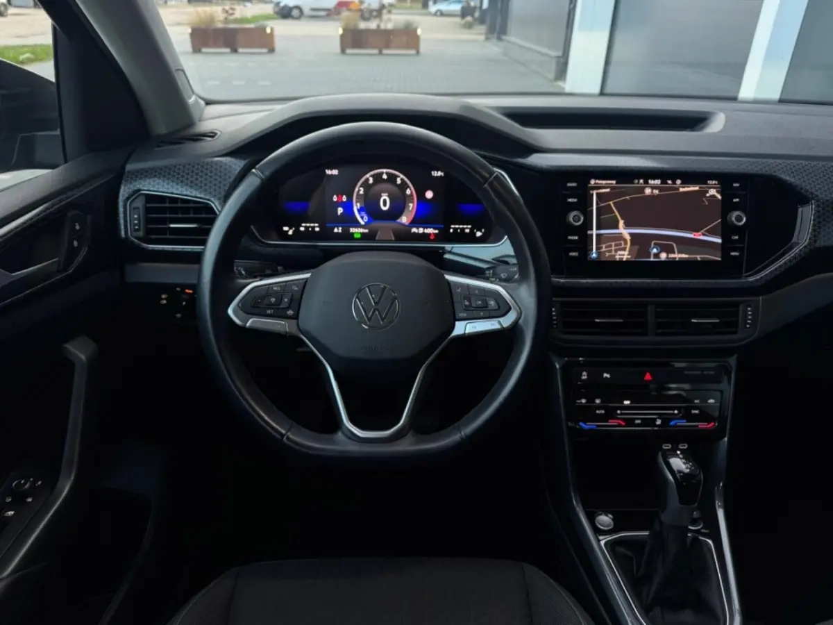 1.0 TSI 3x R-Line | LED | Dodehoek | Carplay