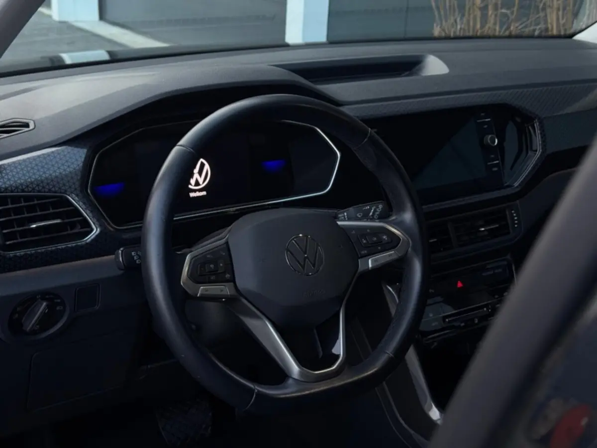 1.0 TSI 3x R-Line | LED | Dodehoek | Carplay