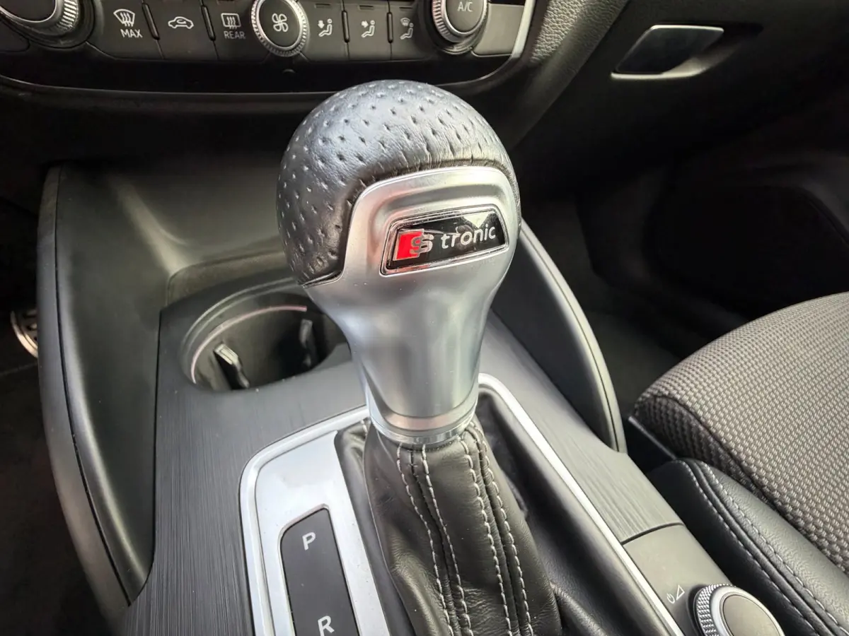 1.0 TFSI Sport S Line Edition