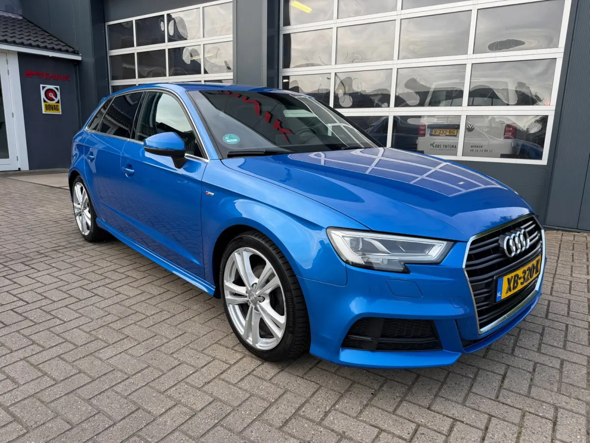 1.0 TFSI Sport S Line Edition