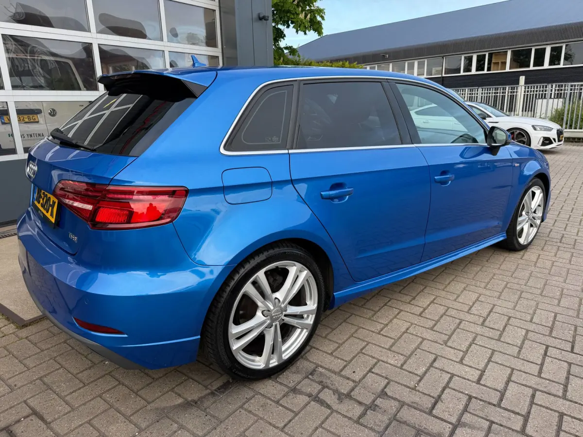 1.0 TFSI Sport S Line Edition