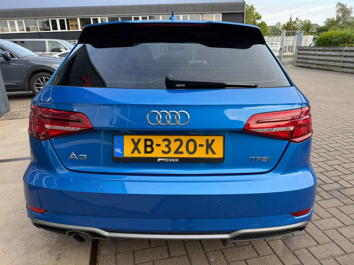1.0 TFSI Sport S Line Edition
