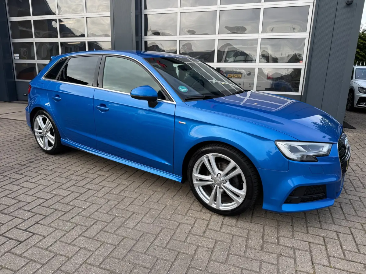 1.0 TFSI Sport S Line Edition