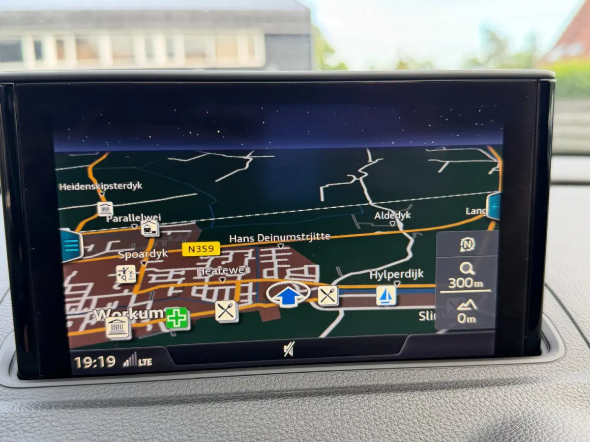 1.0 TFSI Sport S Line Edition