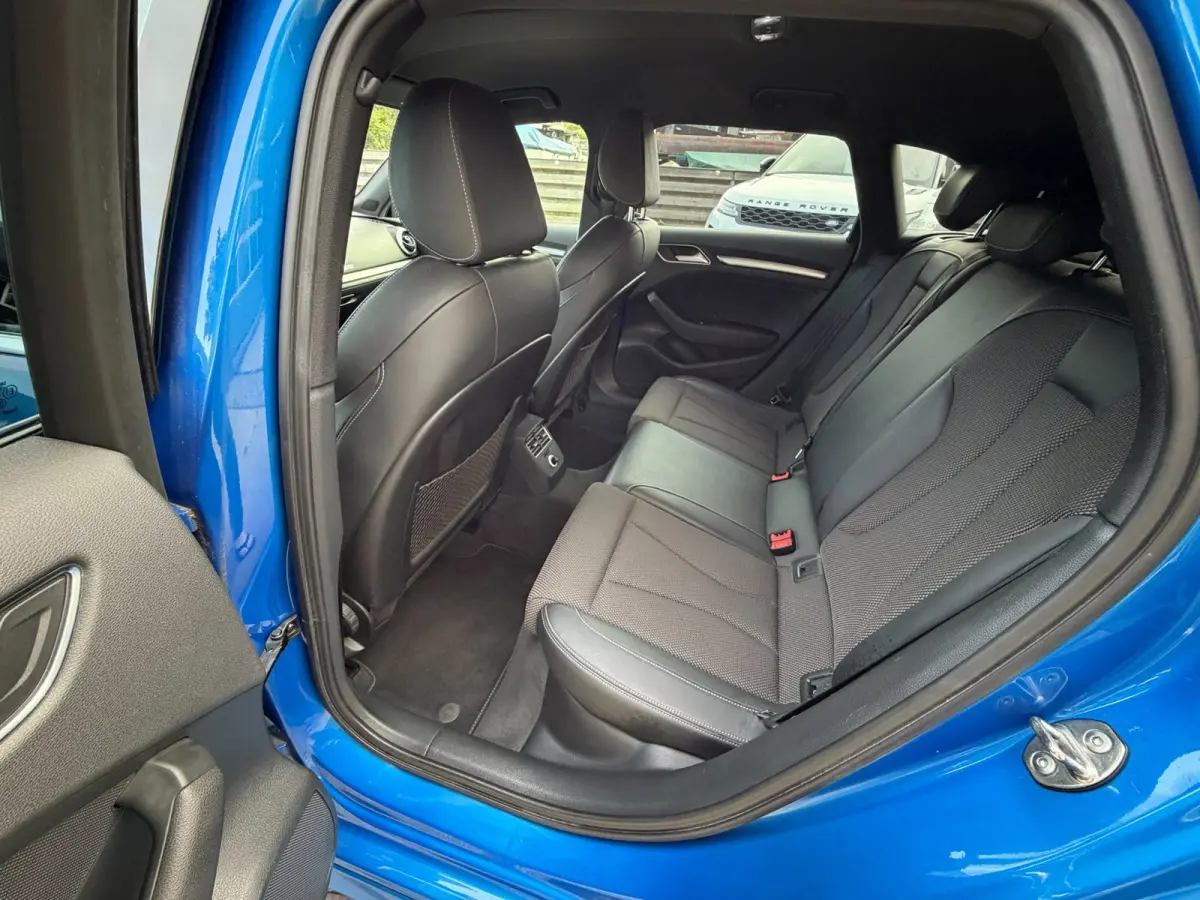 1.0 TFSI Sport S Line Edition
