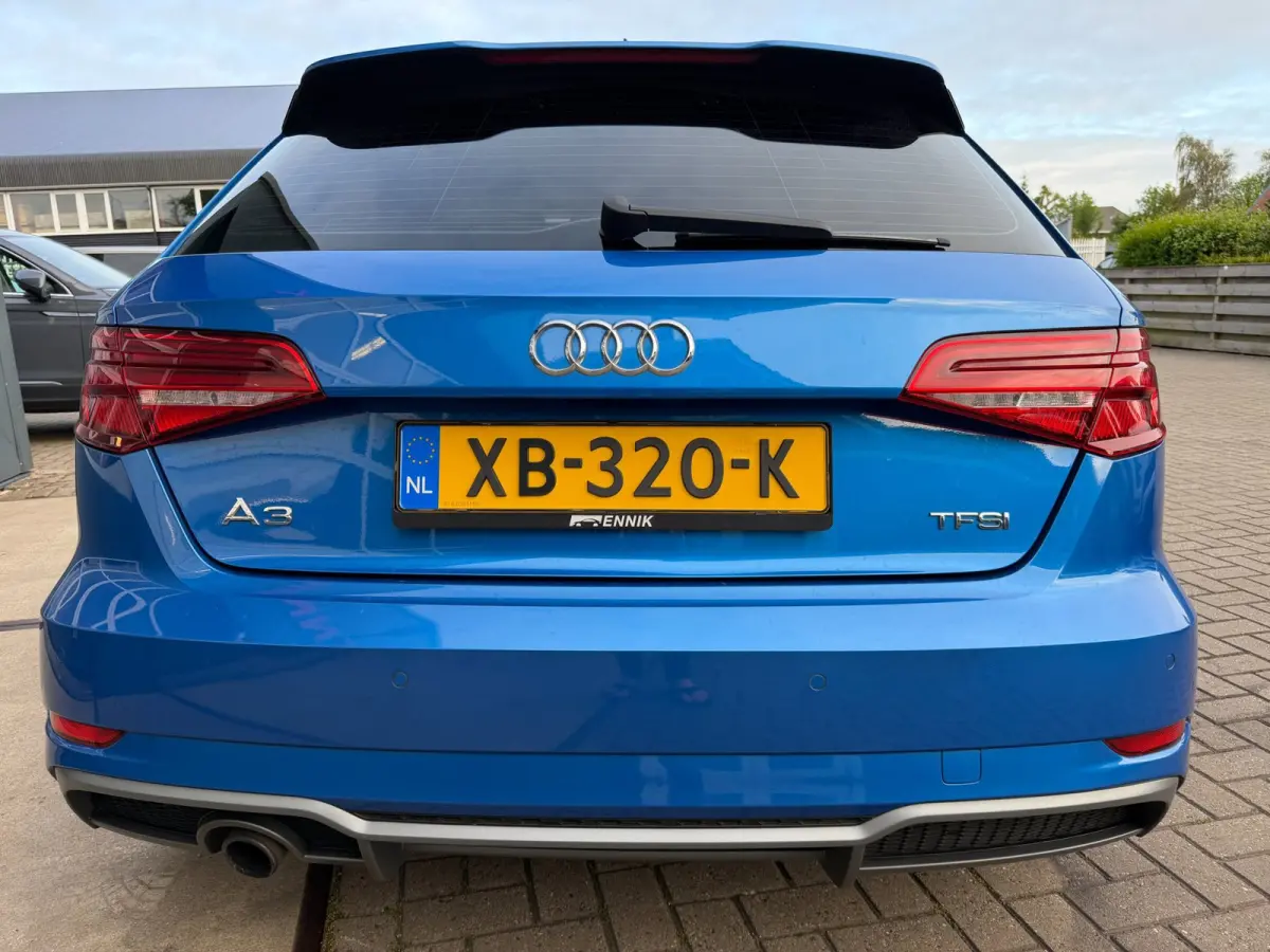 1.0 TFSI Sport S Line Edition
