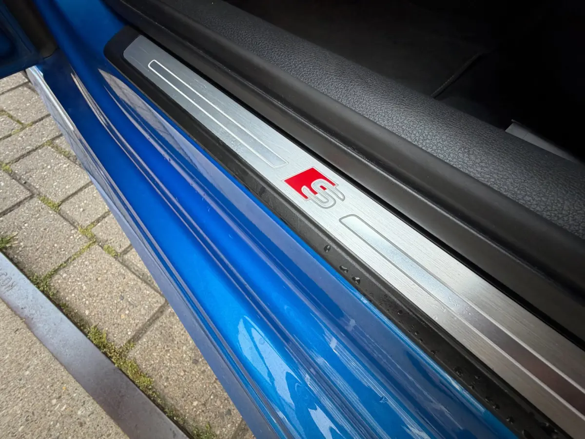 1.0 TFSI Sport S Line Edition