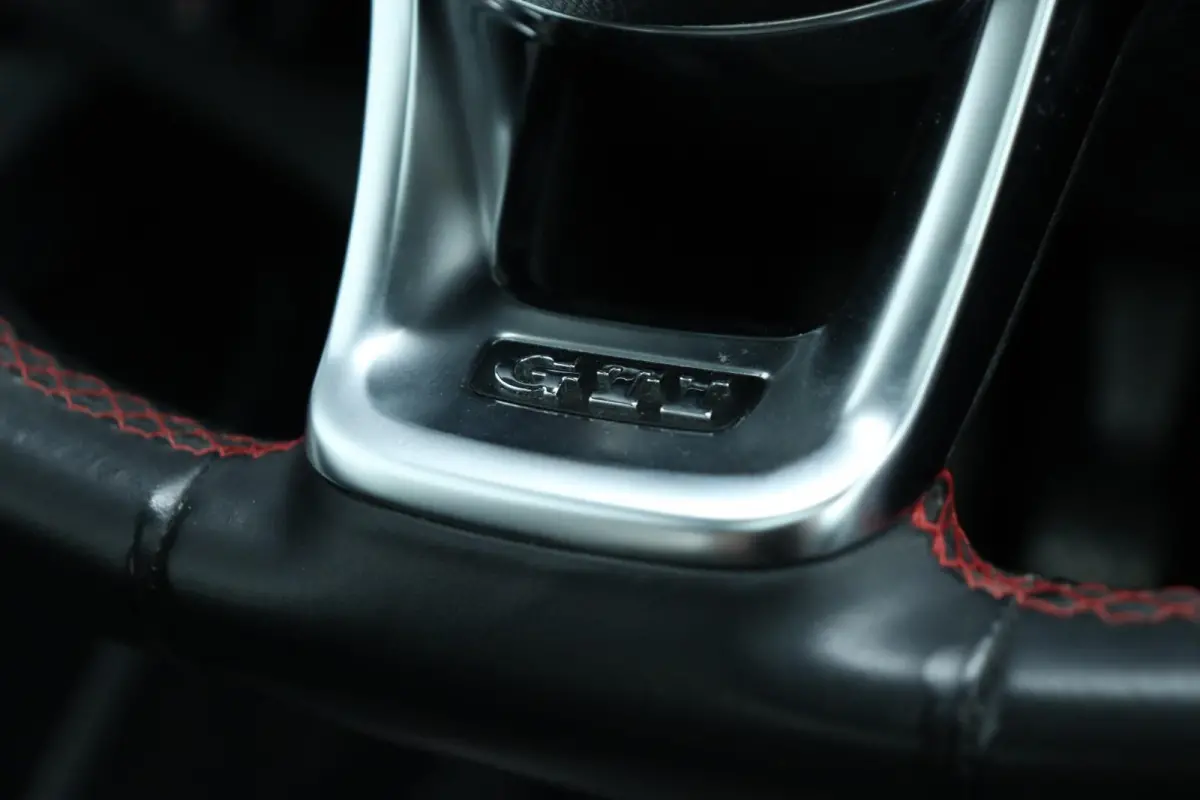 Up! 1.0 TSI GTI / Vol Opties! / Pano / Camera / Cruise / 17"!