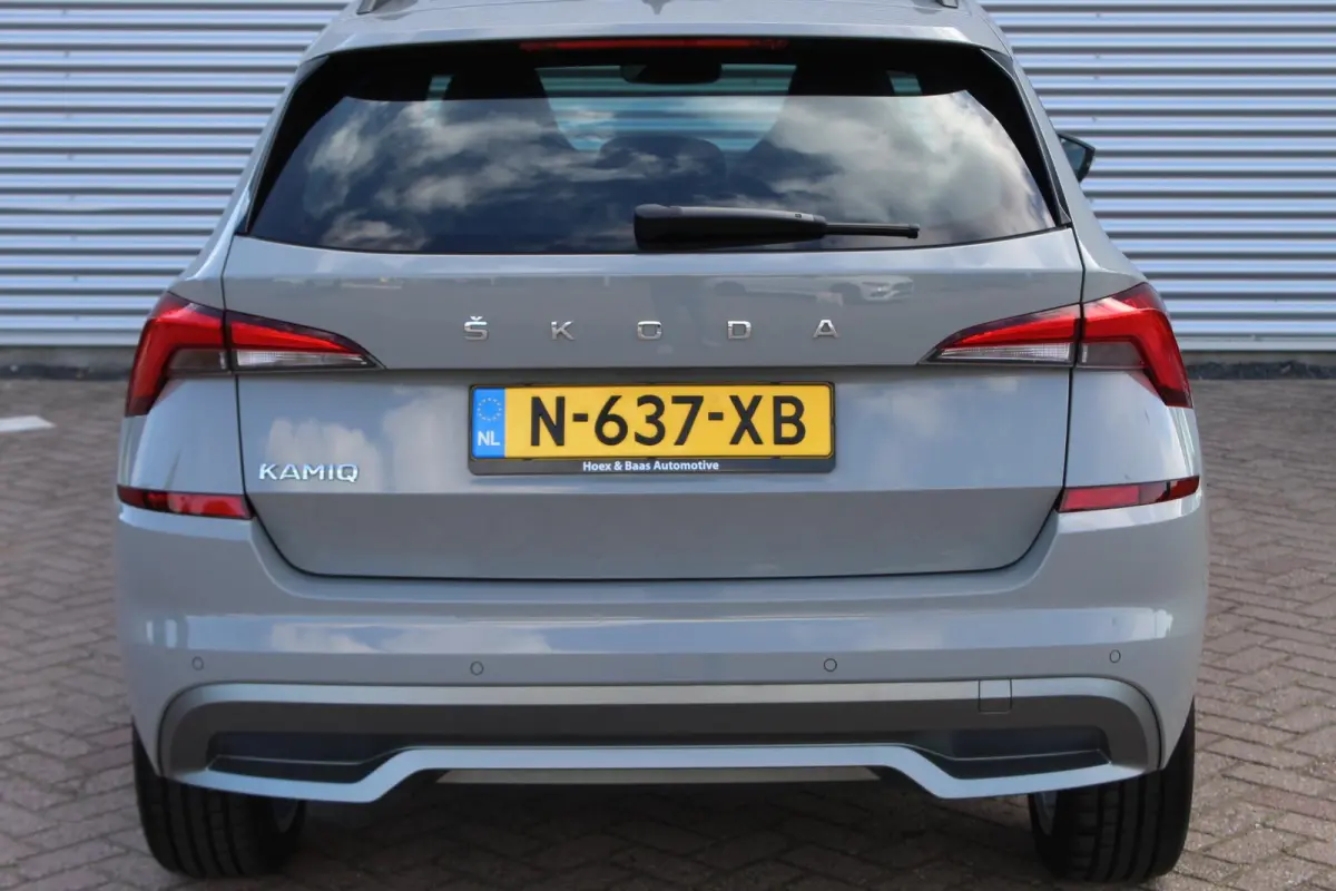 1.0 TSI Sport Business