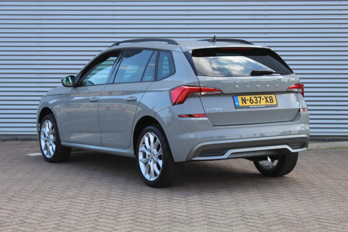 1.0 TSI Sport Business