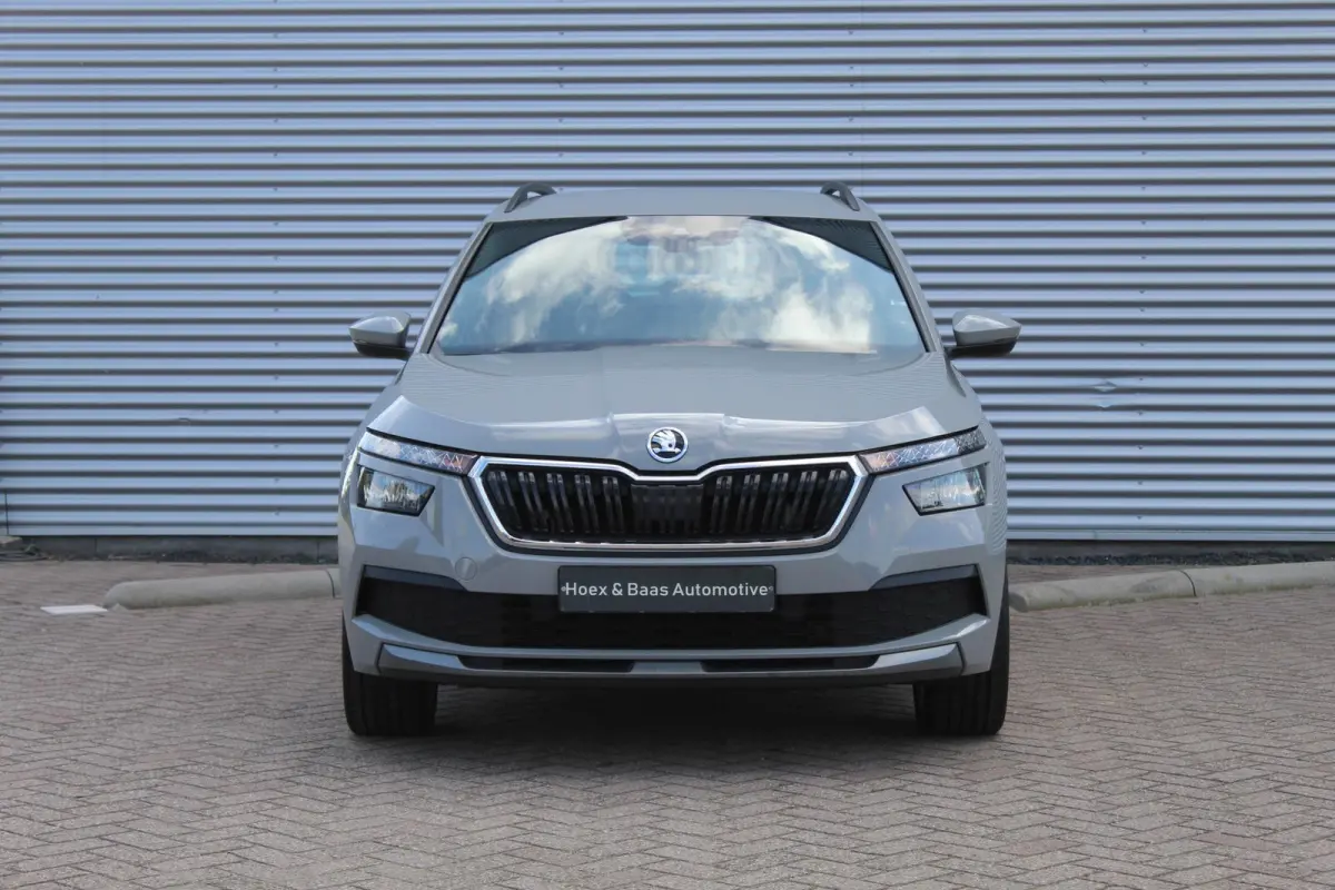 1.0 TSI Sport Business