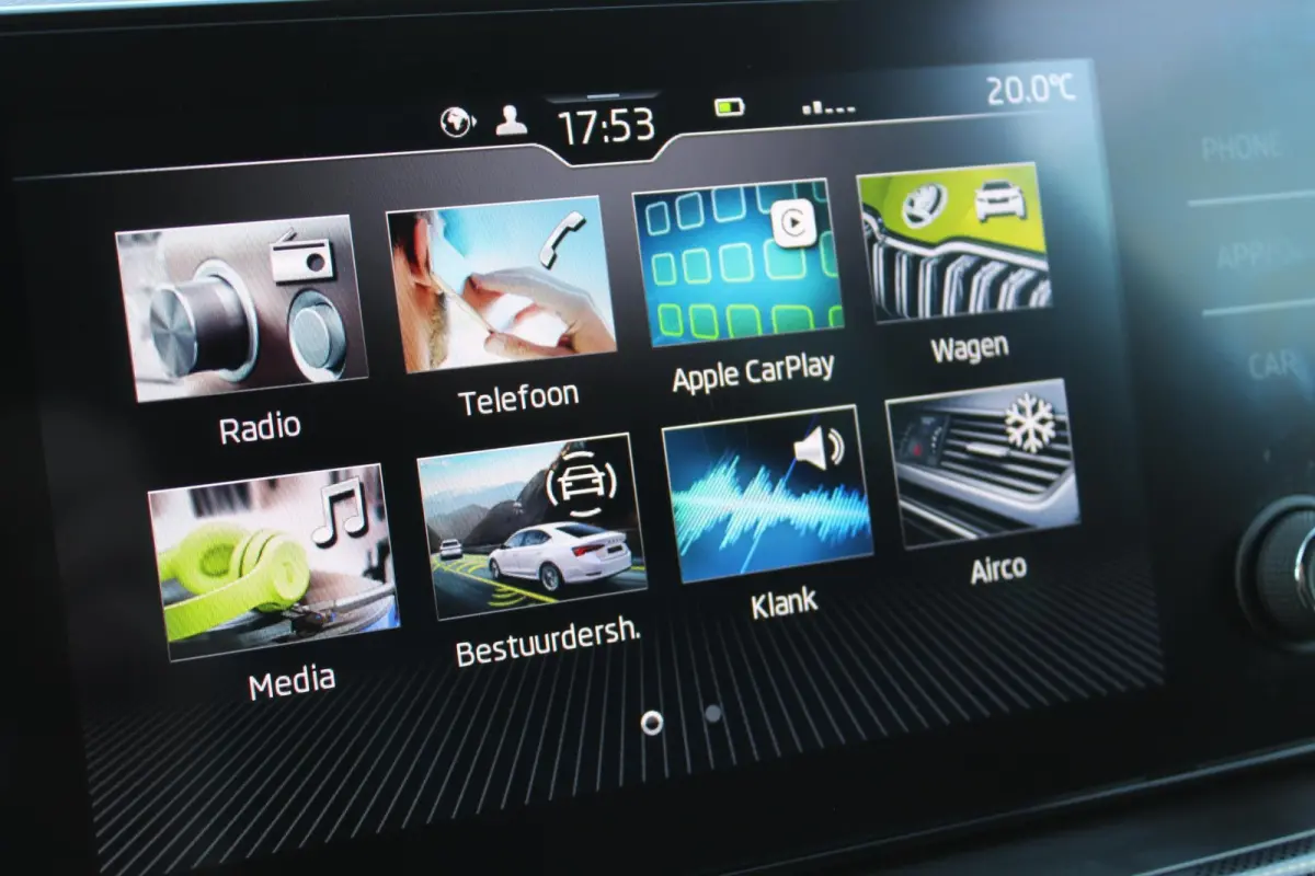 1.0 TSI Sport Business