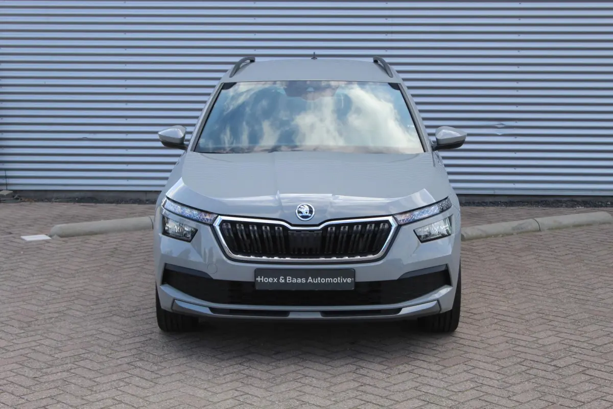 1.0 TSI Sport Business